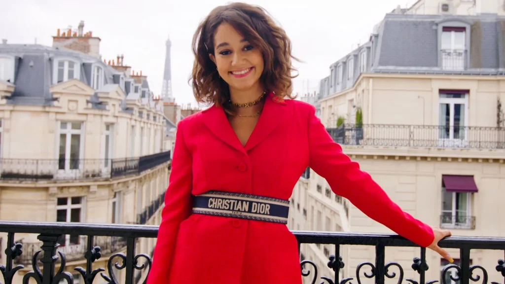 Un exemple de marketing d'influence: La maison de luxe Dior collaborant avec l'influenceuse Léna Situations pour la Fashion Week de Paris