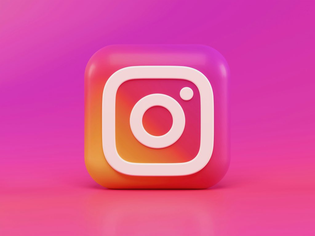 Logo Instagram stylisé de couleur violet