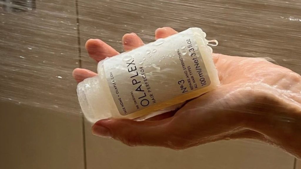 Somebody with an Olaplex product's in her hand making UGC